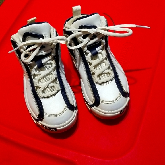 Fila boy's size 12 white navy and red Grant Hill 2 sneakers